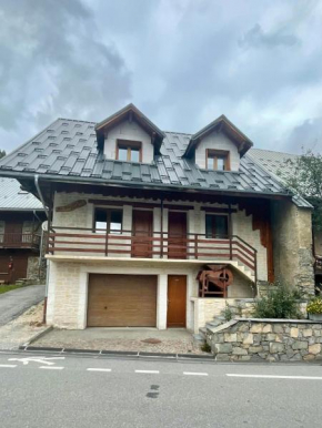 Deux appartements individuels de 8 personne à 200 mètres des remontées mécaniques au centre du village